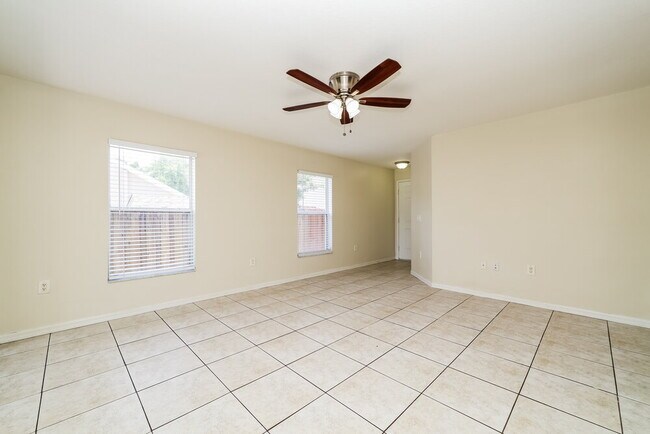 Foto del edificio - 11805 Prickly Pear Way