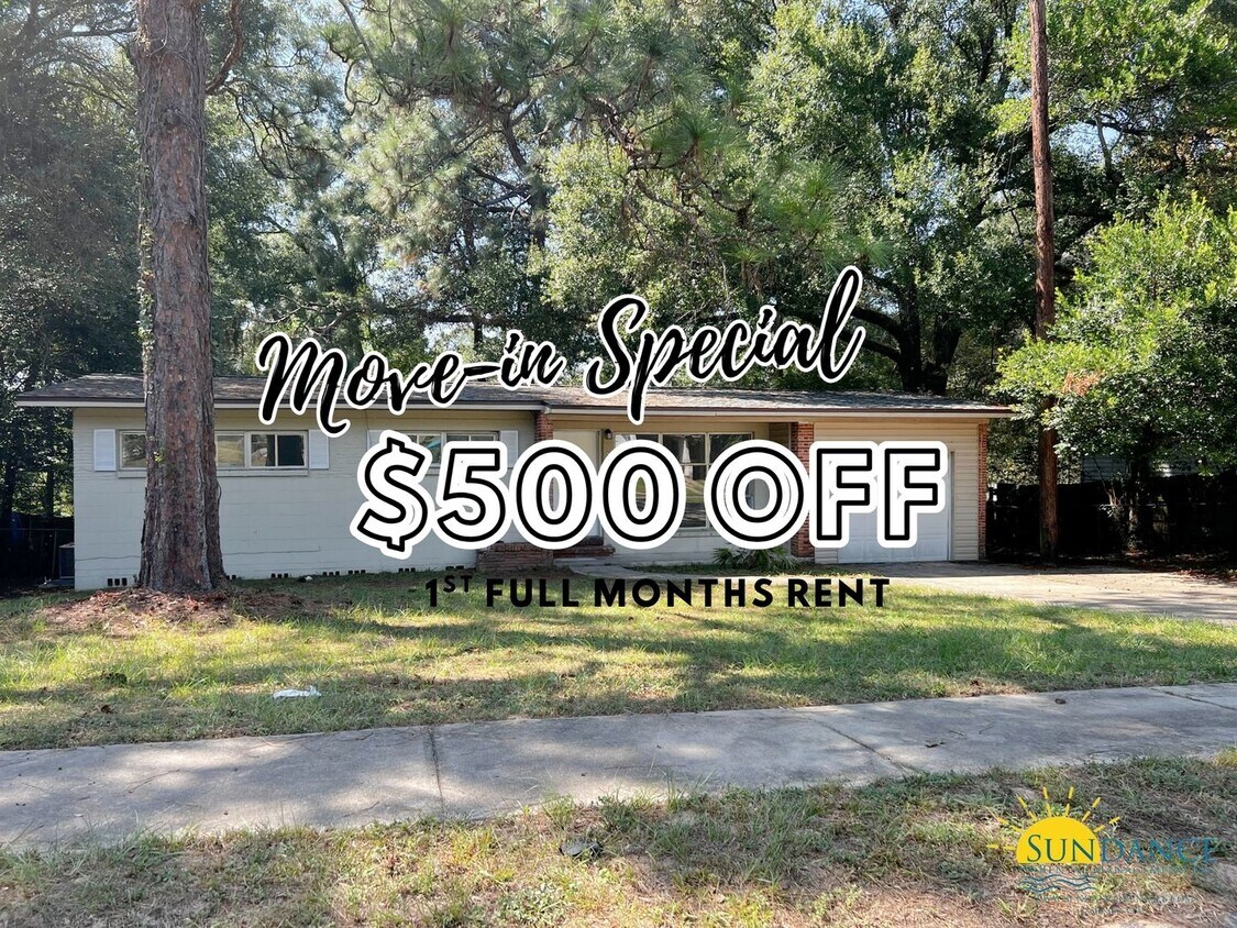 Primary Photo - Beautiful 3 Bedroom Home in Crestview!