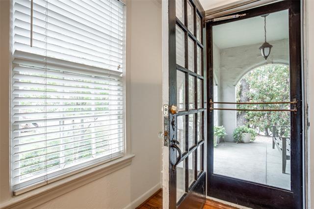Foto del edificio - 4109 Normandy Ave