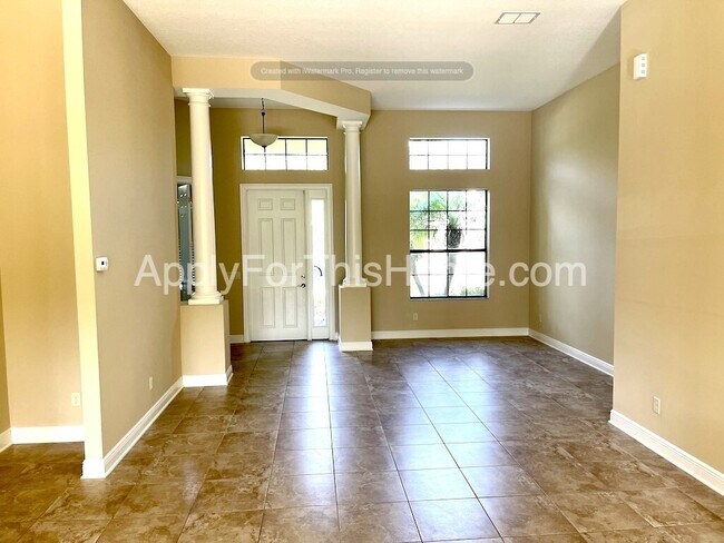 Foto del edificio - Single Family Dream Home in Gated Community