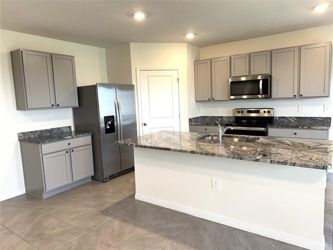 Building Photo - 12604 Promenade Estates Blvd