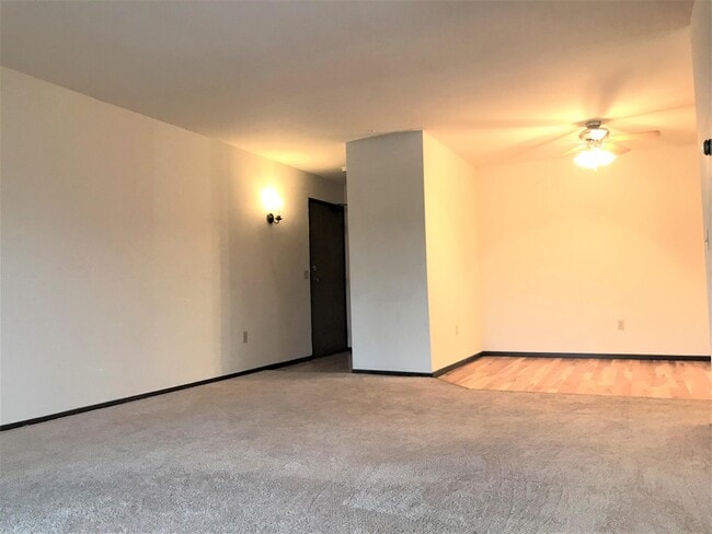 Foto del edificio - 2417 Chalet Gardens Ct