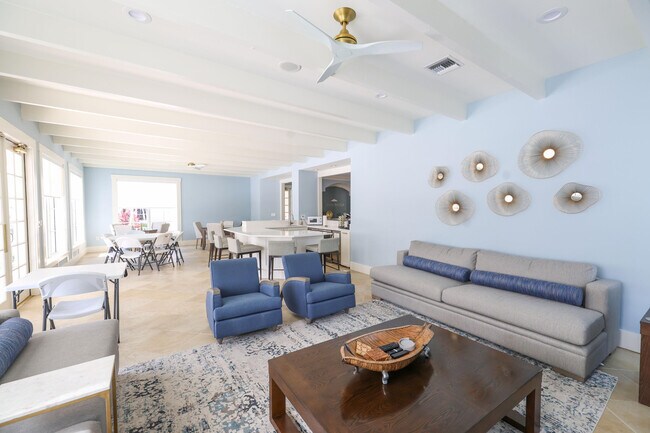 Building Photo - 3606 S Ocean Blvd
