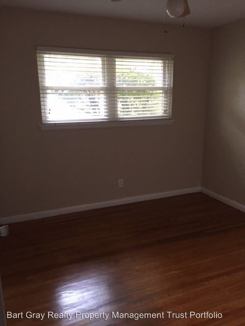 Building Photo - 3 br, 1 bath House - 321 Idaho Drive