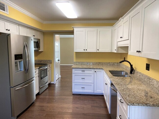 Foto del edificio - 2608 Bridlewood Cir