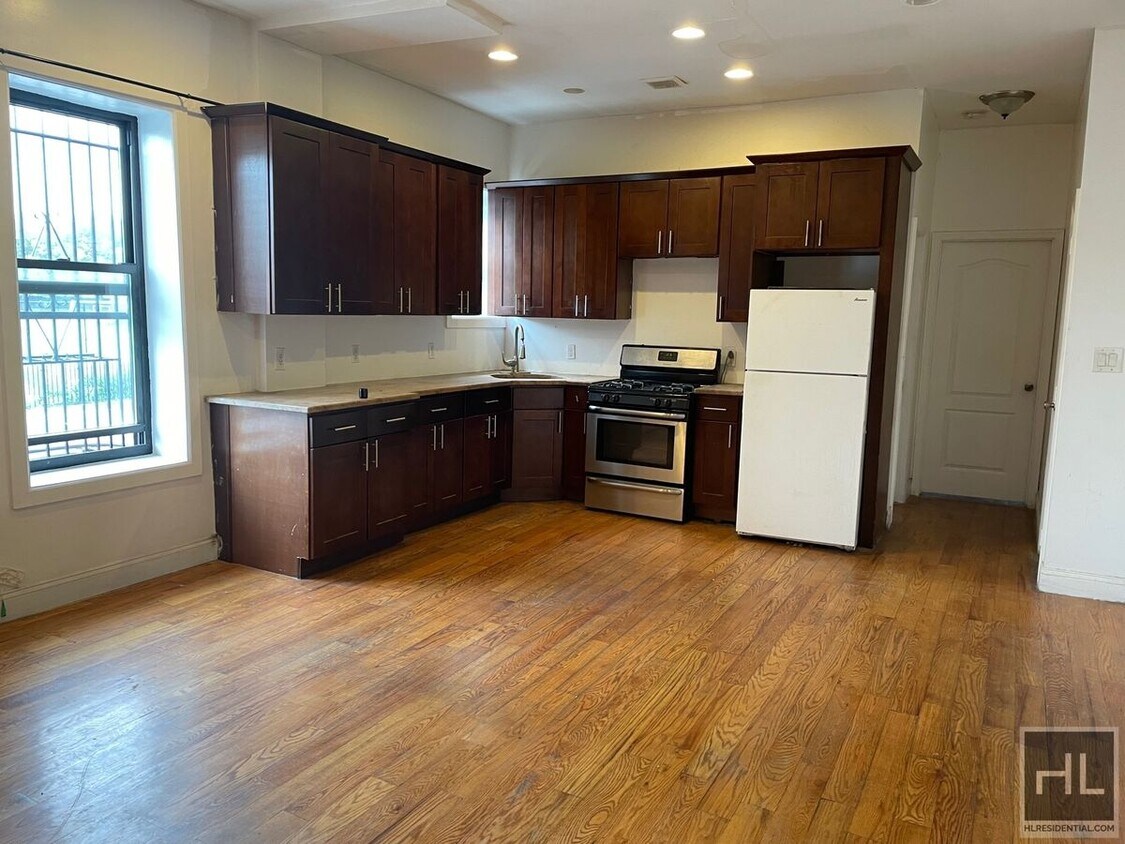 130 Dumont Ave, Brooklyn, NY 11212 House Rental in Brooklyn, NY
