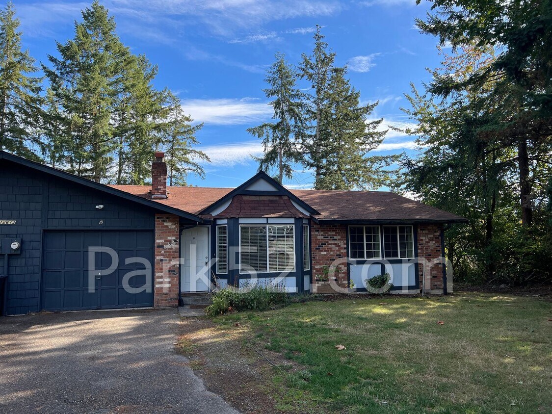 Primary Photo - 12613 80th Ave E