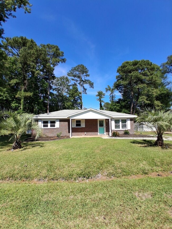 Building Photo - 4070 Long Line Ln