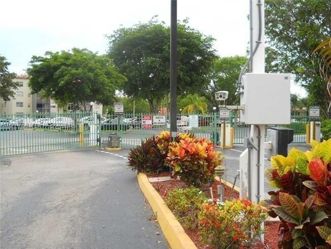 Foto del edificio - 1800 SW 81st Ave
