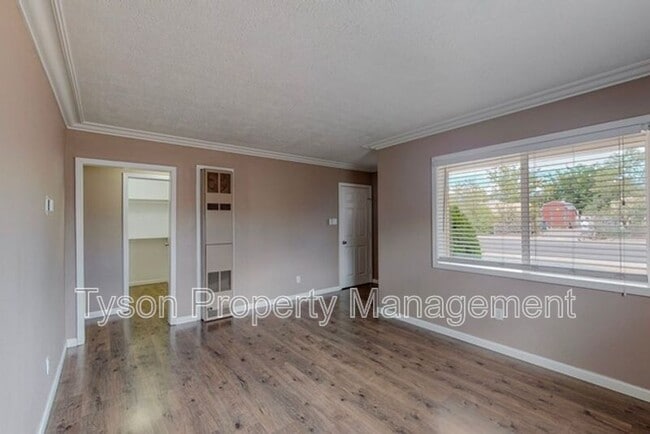 Foto del edificio - 2707 Adams St NE