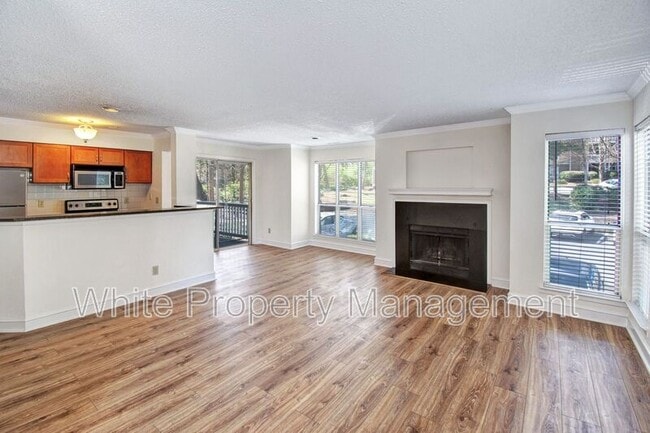 Building Photo - 2512 Cranbrook Ln