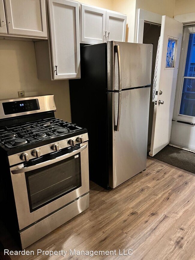 Building Photo - 4 br, 1 bath House - 20301 Naumann Ave