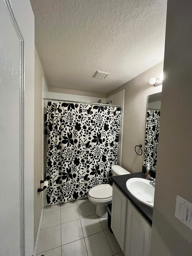 Building Photo - 1106 Fennel Green Dr