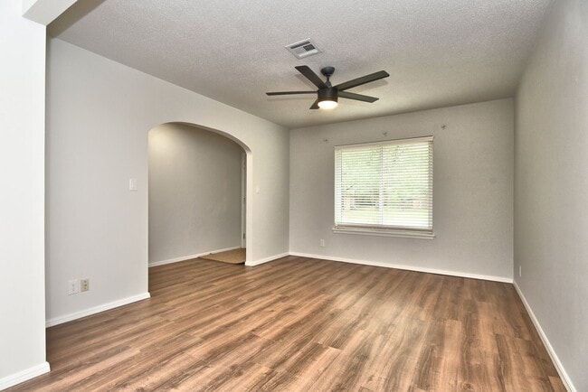 Foto del edificio - 6925 E 73rd St