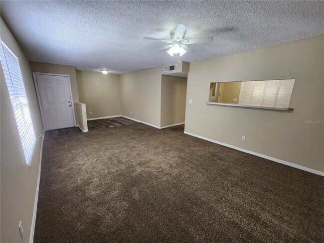 Foto del edificio - 305 W Grant St