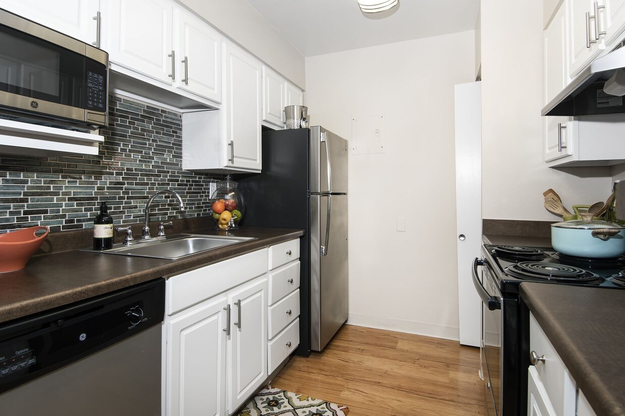 Avery Park Apartments Englewood Co Apartments Com