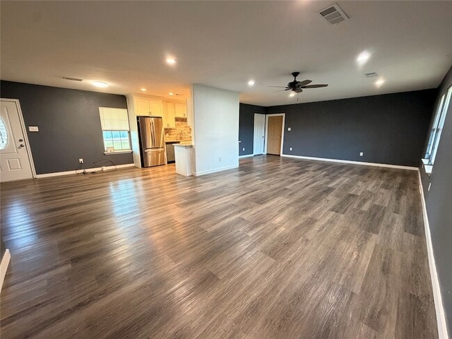 Building Photo - 109 Pecan Cir