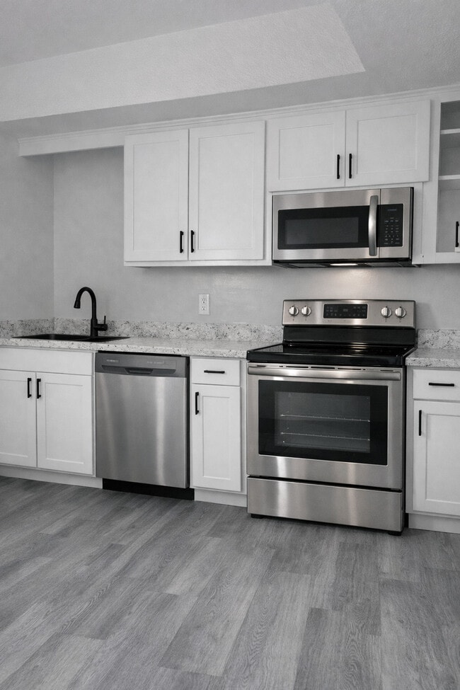 Building Photo - Fisher St. Apartments