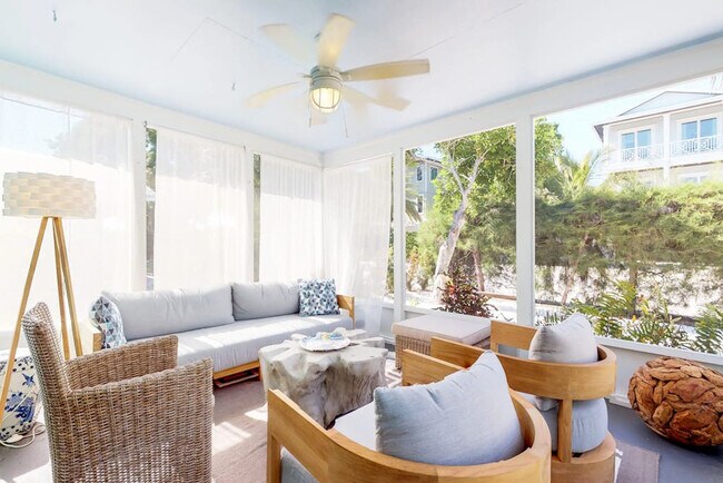 Foto del edificio - 105 Mangrove Ave