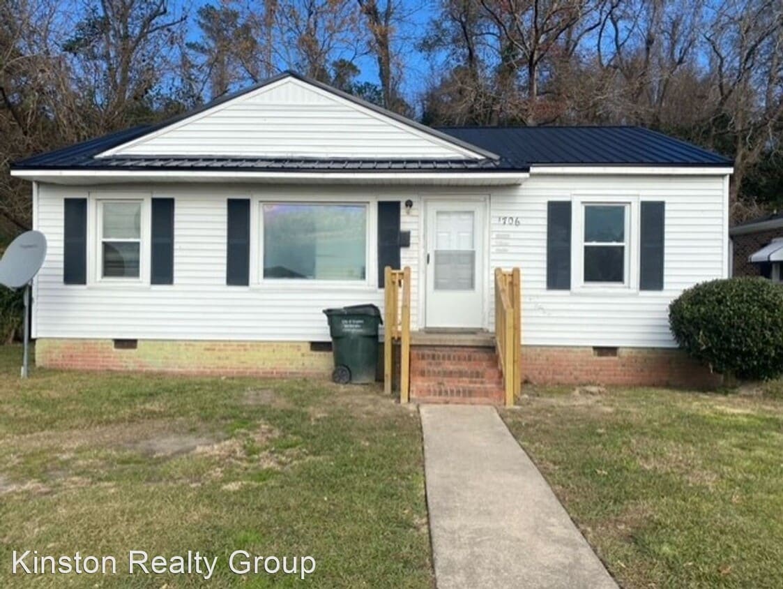 2 br, 1 bath House 1706 Cedar Lane House Rental in Kinston, NC
