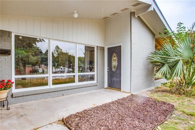 Building Photo - 11627 Coral Hills Dr