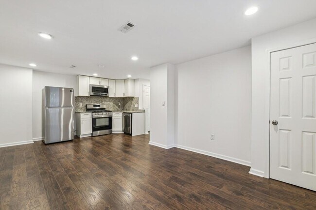 Foto del edificio - 2056 Abby Ln NE
