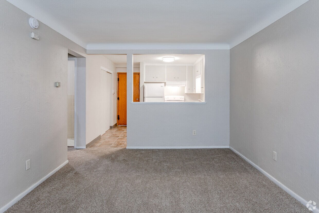 McCarron's Apartments 166 McCarrons Blvd N Roseville, MN