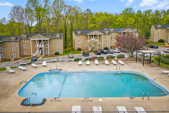 Foto del edificio - Woodfield Oaks Apartments