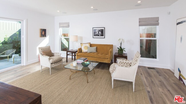 Foto del edificio - 502 Huntley Dr