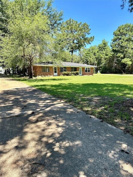 Foto del edificio - 143B Moffett Springs Rd