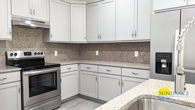 Foto del edificio - Centrally Located 3 Bedroom Townhome in FWB!