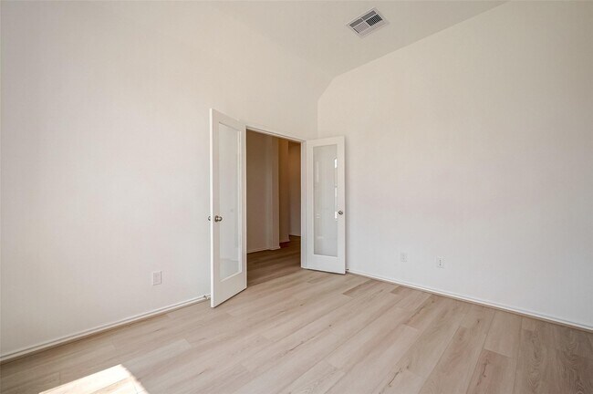 Foto del edificio - 1422 Munson Valley Rd