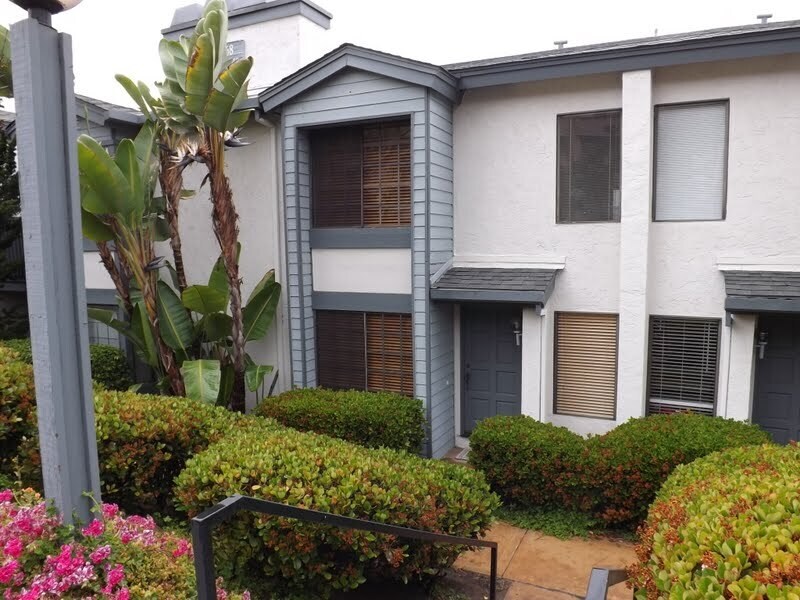 Foto principal - 8868 Regents Rd