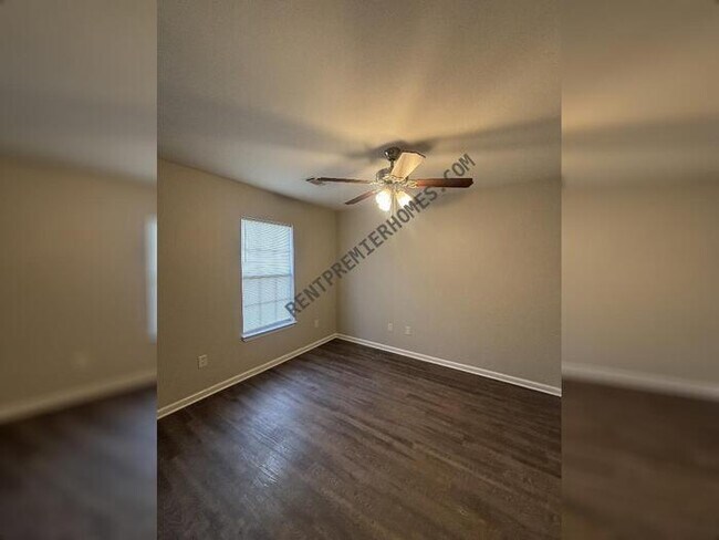 Building Photo - 4003 Elam St