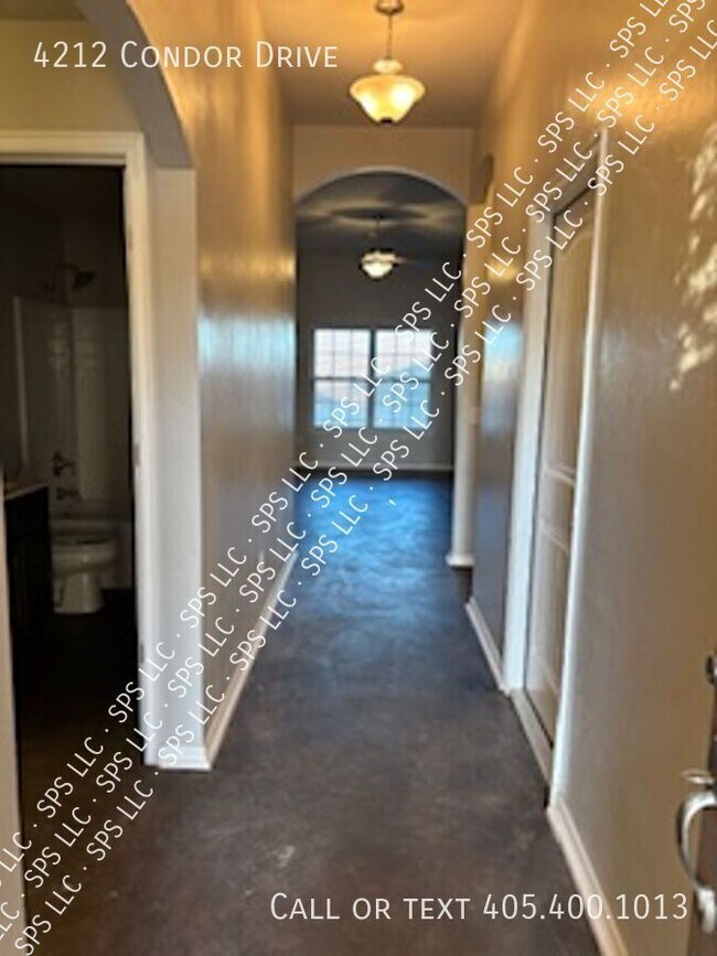 Building Photo - 4212 Condor Dr