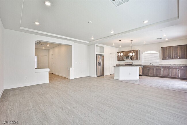 Foto del edificio - 6145 Sky River Ct