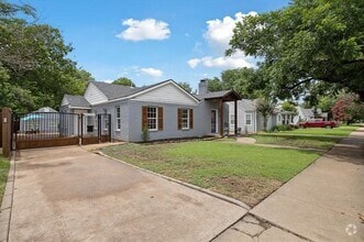 Building Photo - 3620 Stadium Dr