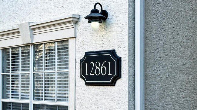Foto del edificio - 12861 Madison Pointe Cir