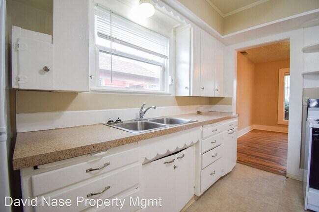 Foto del edificio - 2 br, 1 bath House - 5311 NE 11th Ave.