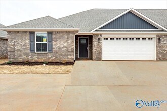 Building Photo - 26480 Naomi Wy