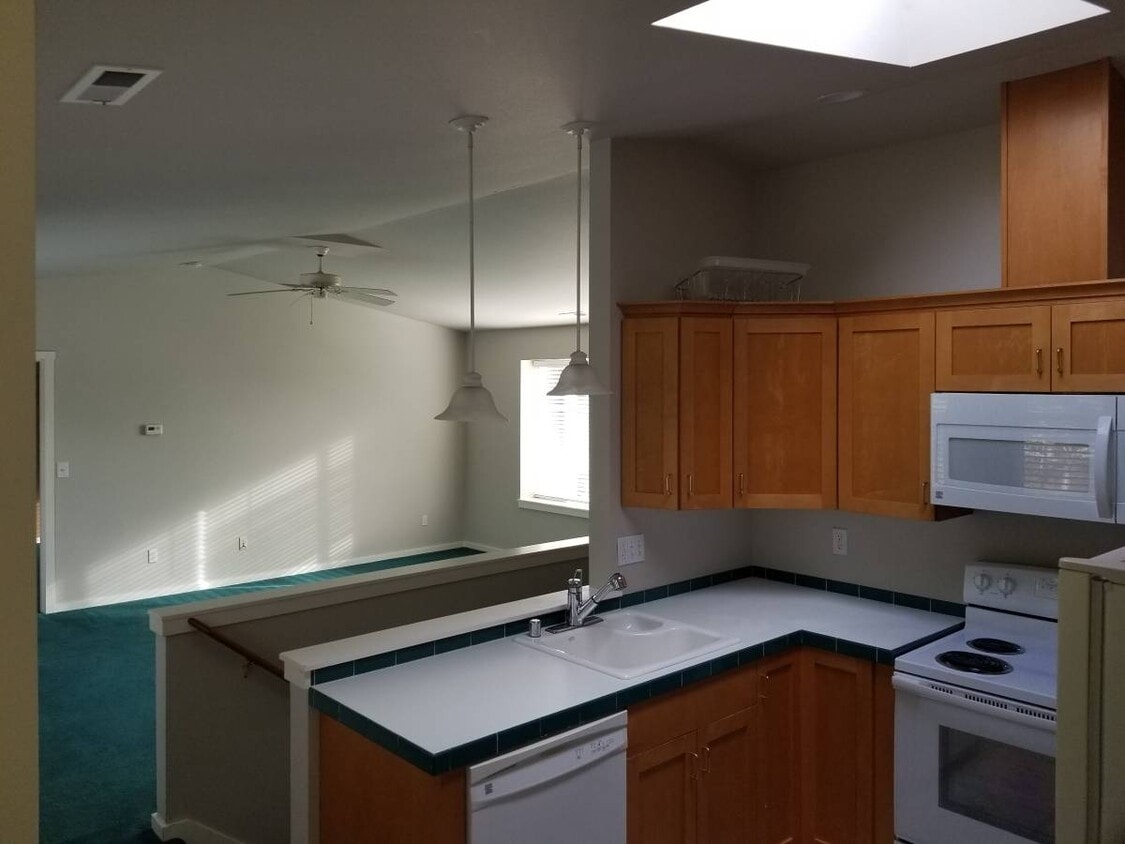 21146 Falcon Ct Unit MIL, Mount Vernon, WA 98274 Apartments in Mount