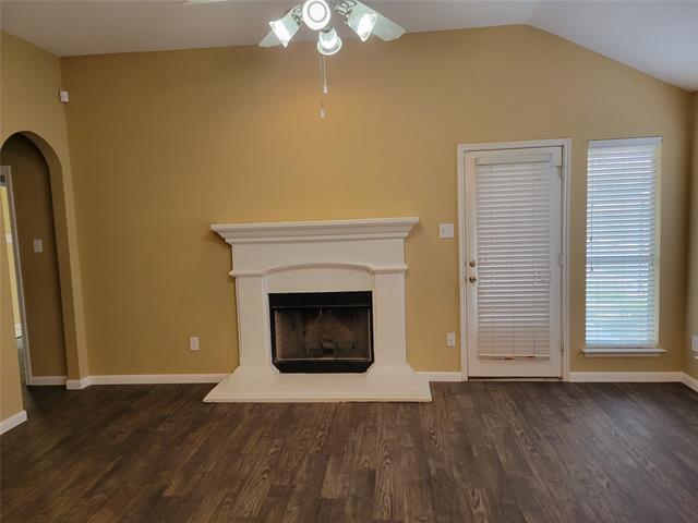 Building Photo - 5216 Sioux Creek Ln