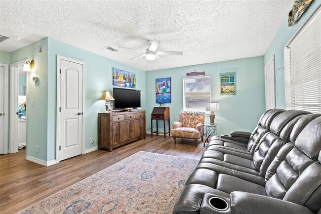 Foto del edificio - 2719 Beach Blvd S