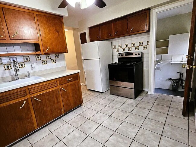 Foto del edificio - Freshly Transformed 3 Bed Home with Modern Upgrades!