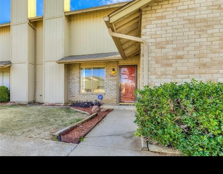 9613 Hefner Village Blvd, Oklahoma City, OK 73162 Townhome Rentals in