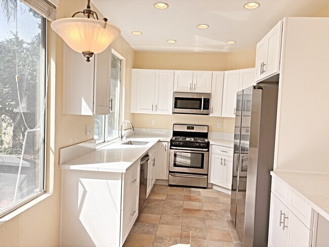 Foto del edificio - 4065 Ivey Vista Way