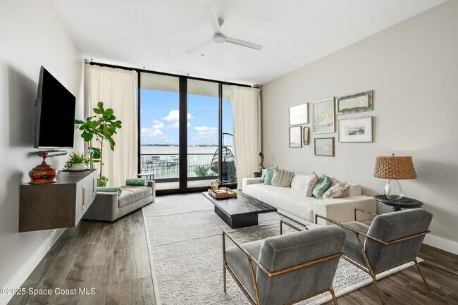 Foto del edificio - 225 Strand Dr