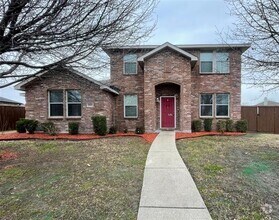 Building Photo - 2900 Sheridan Ln
