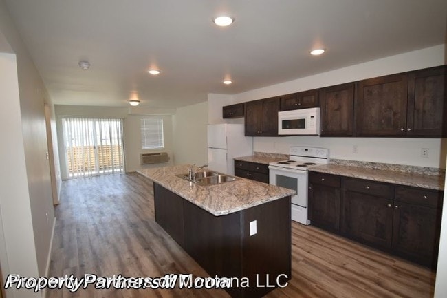 Building Photo - 76 S Cottonwood Rd