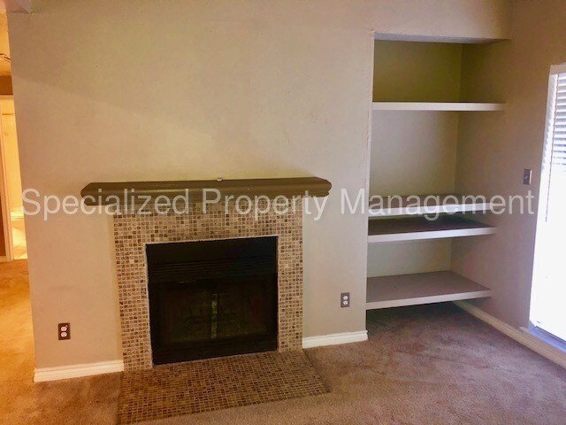 Building Photo - 3105 San Jacinto St